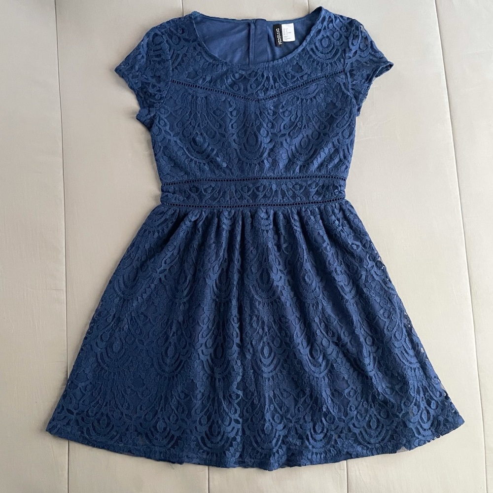 H&M Divided Lace Short Sleeve Mini Dress